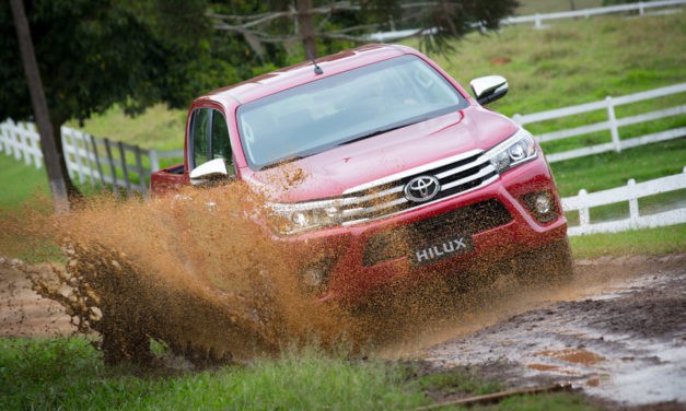 Toyota convoca 10 mil veículos por problemas em air bags