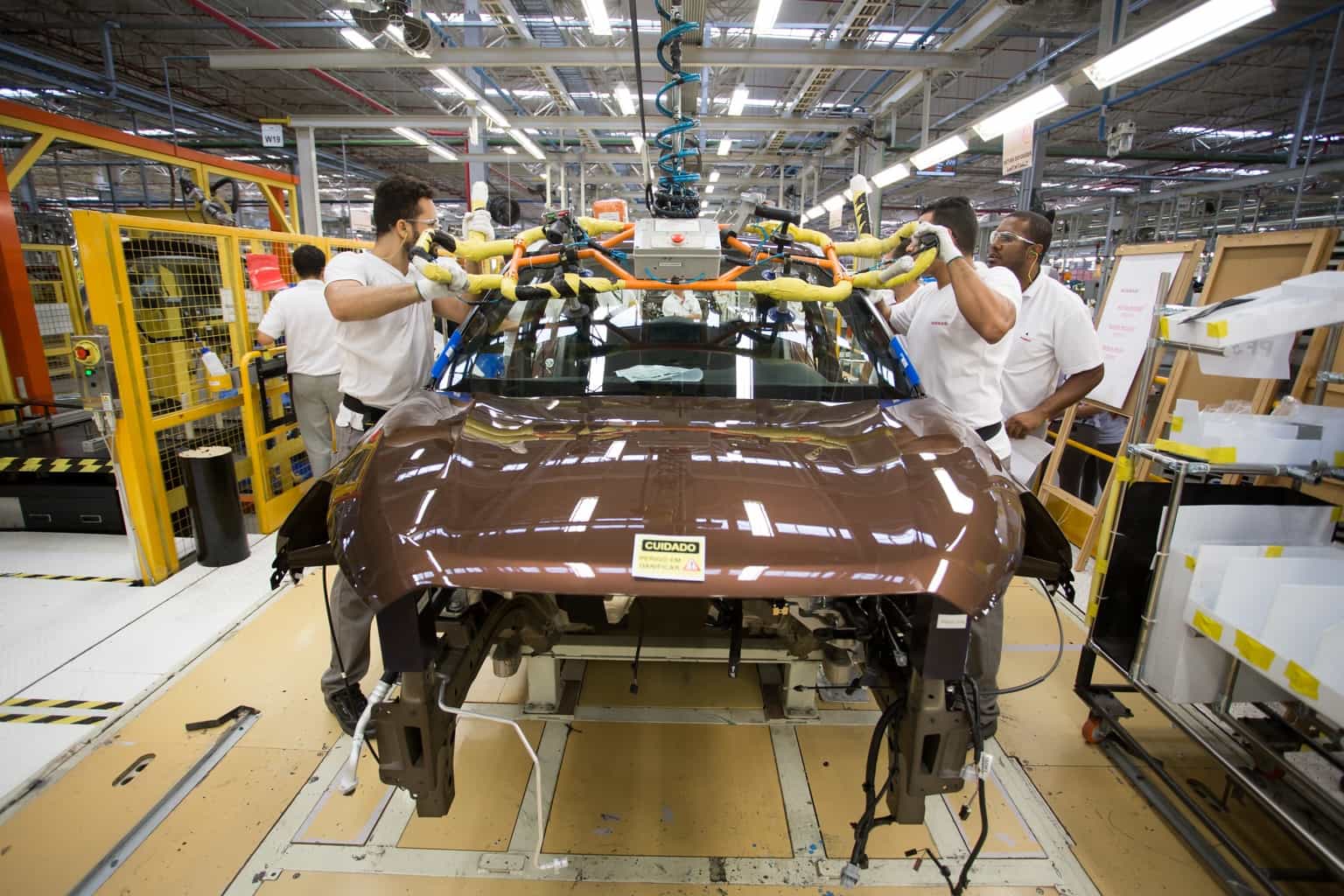 Nissan inicia segundo turno de trabalho em Resende