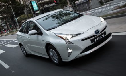 Toyota Prius acelera vendas dos híbridos no Brasil