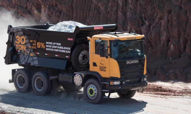 Scania lança o Heavy Tipper, caminhão global para mineração