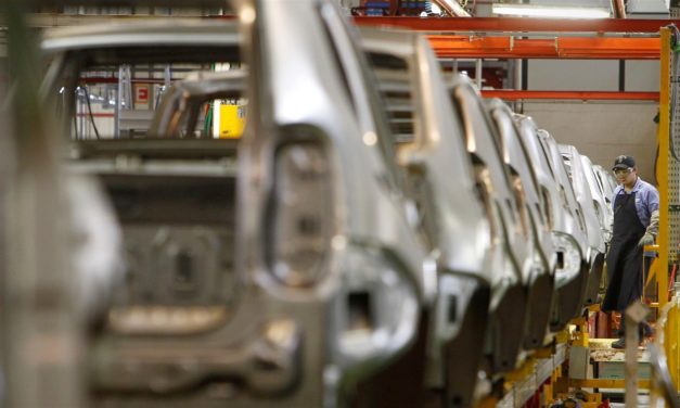 Com abertura de PDV, Renault retoma produção nesta quarta-feira