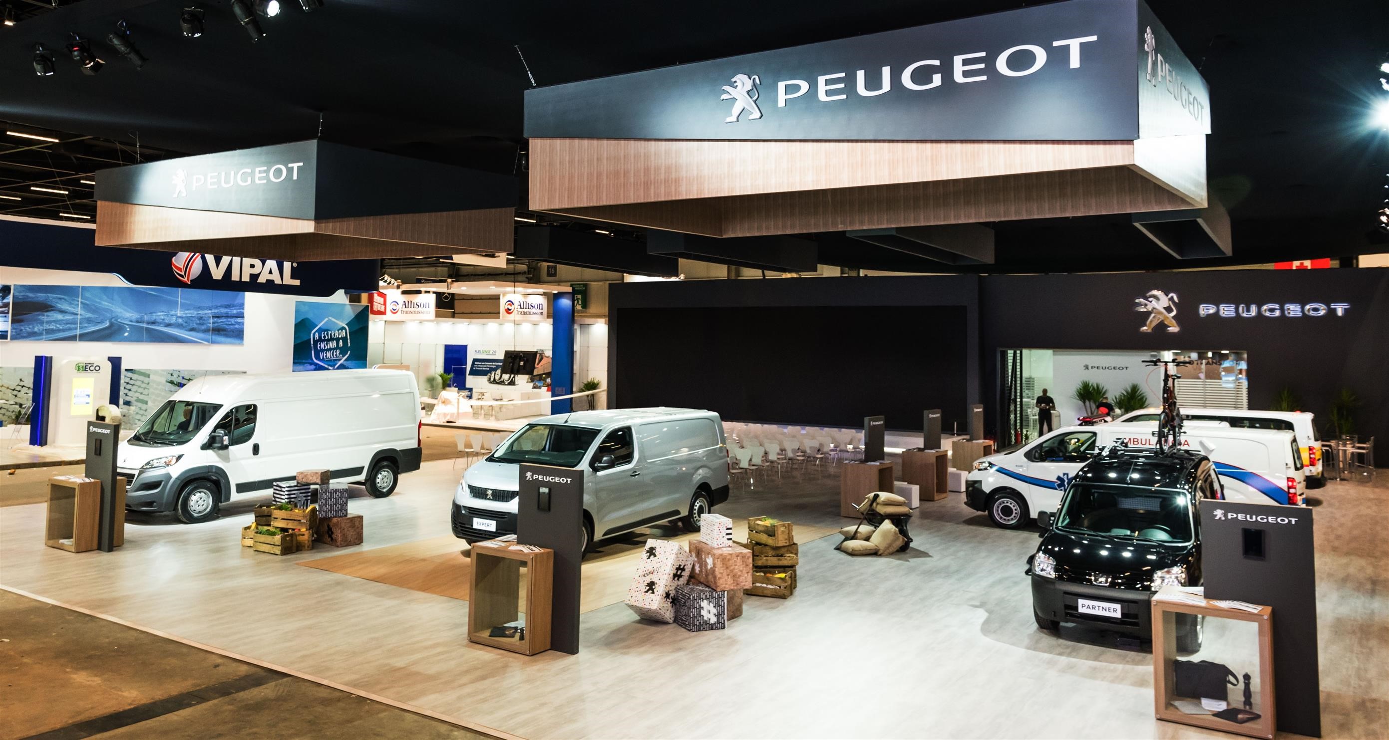 Peugeot lança linha Expert na Fenatran