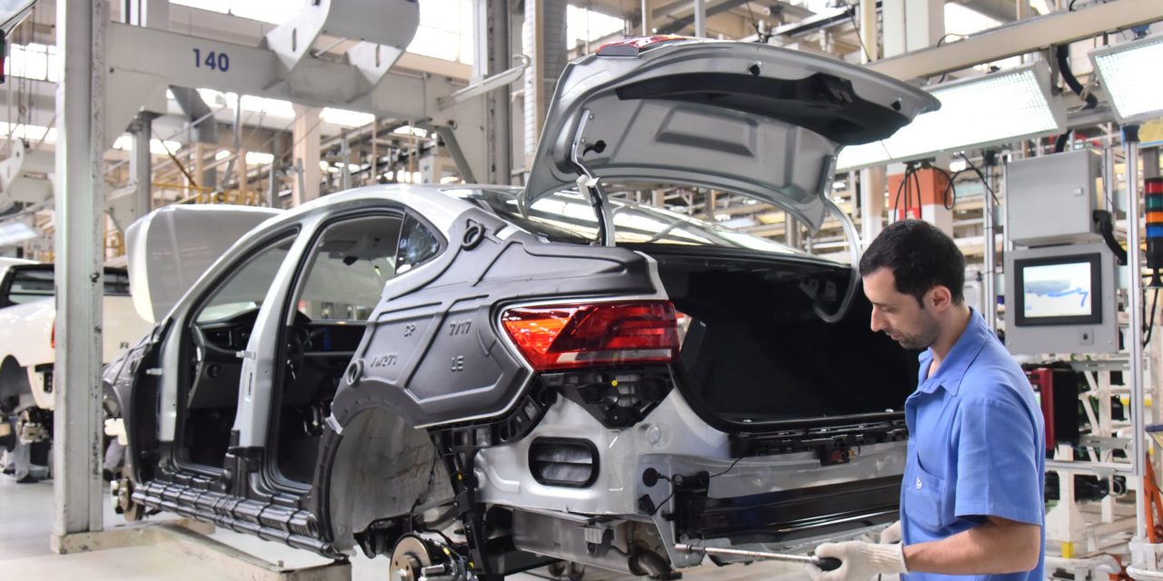 VW opera em três turnos e inicia a produção do Virtus