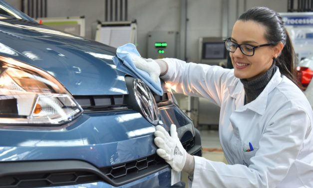 Média diária de vendas supera 10 mil veículos no mês