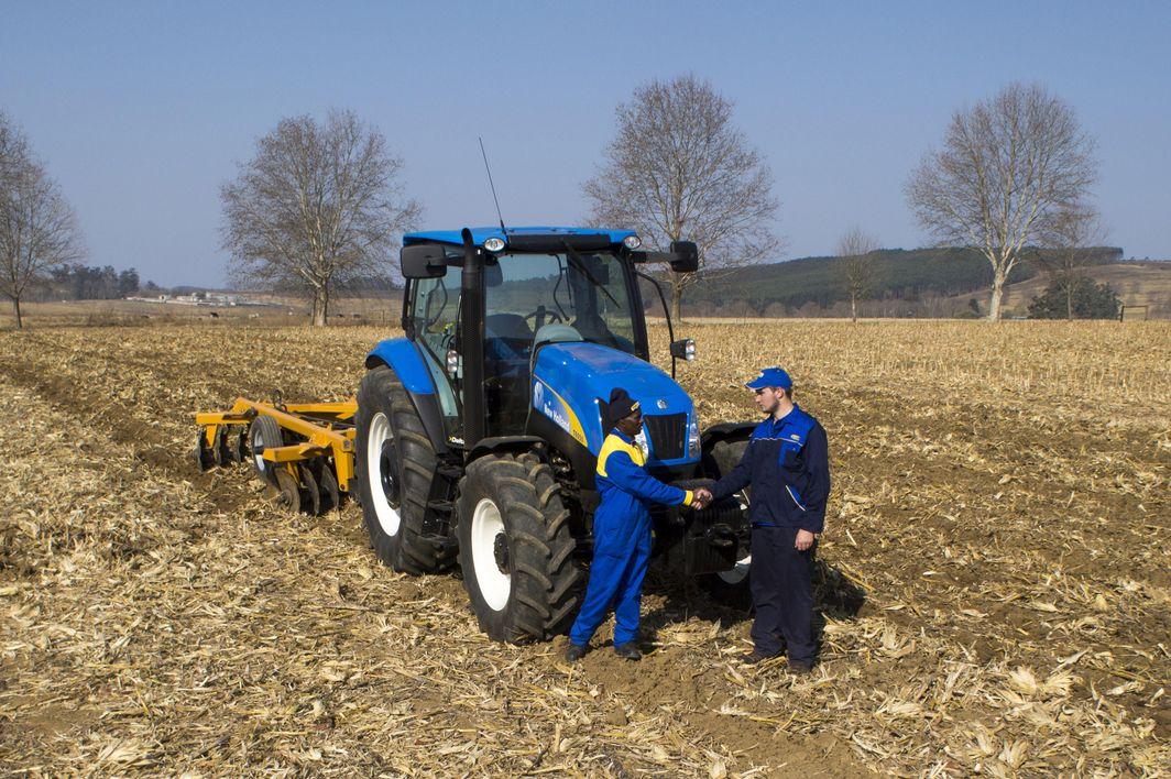 Banco CNH Industrial lança corretora de seguros para máquinas agrícolas e equipamentos