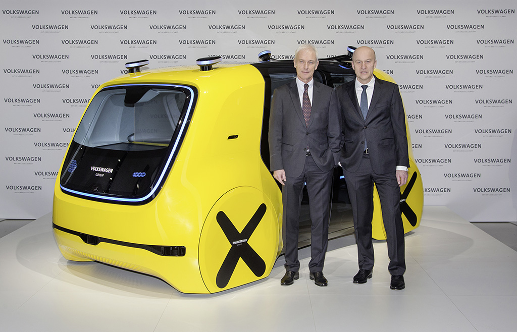 em conferência de imprensa anual, Matthias Müller, CEO do Grupo Volkswagen, revela que pretende expandir produção de veículos elétricos