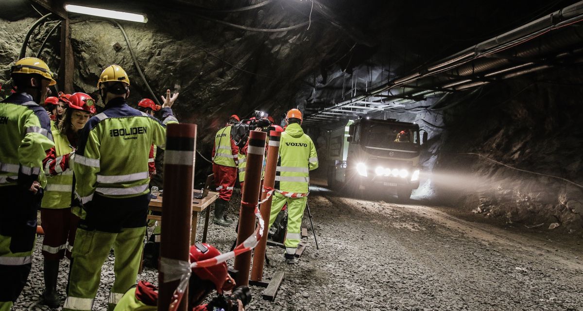 Volvo FMX autônomo em operação em mina de Boliden, na Suécia. Para a fabricante, conectividade, segurança e automatização serão as bases para o futuro do transporte