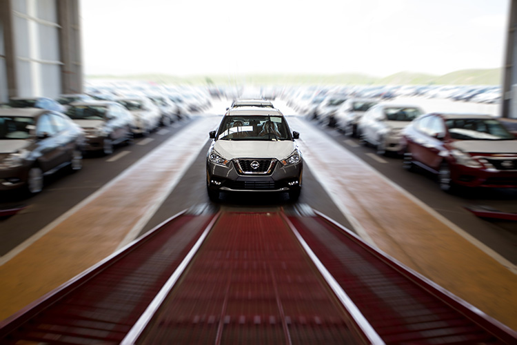 Nissan comemora 4 anos de Resende com vendas em alta