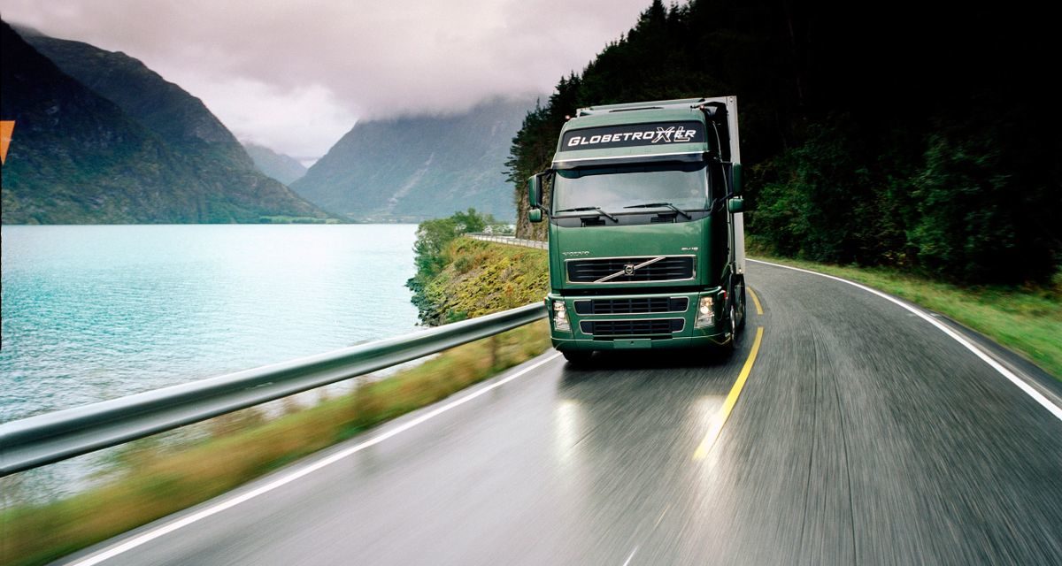 Volvo FH completa 25 anos