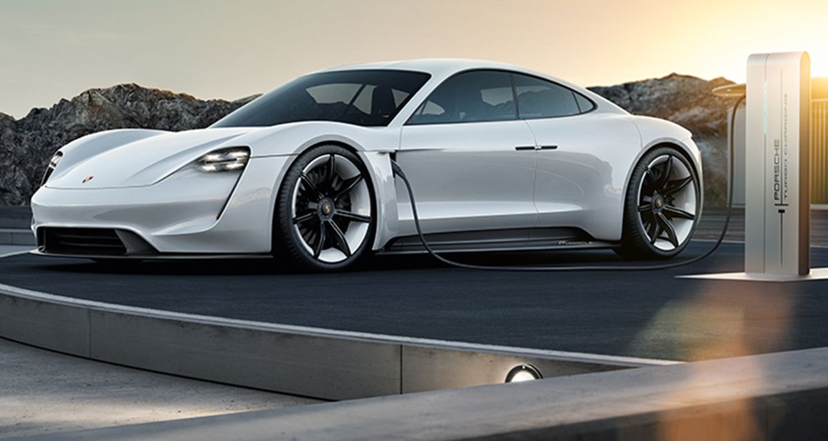 Porsche batiza de Taycan o seu primeiro esportivo totalmente elétrico