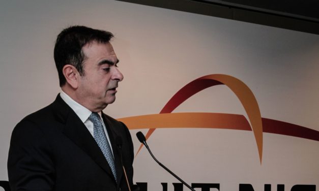 Nissan demite Carlos Ghosn da presidência
