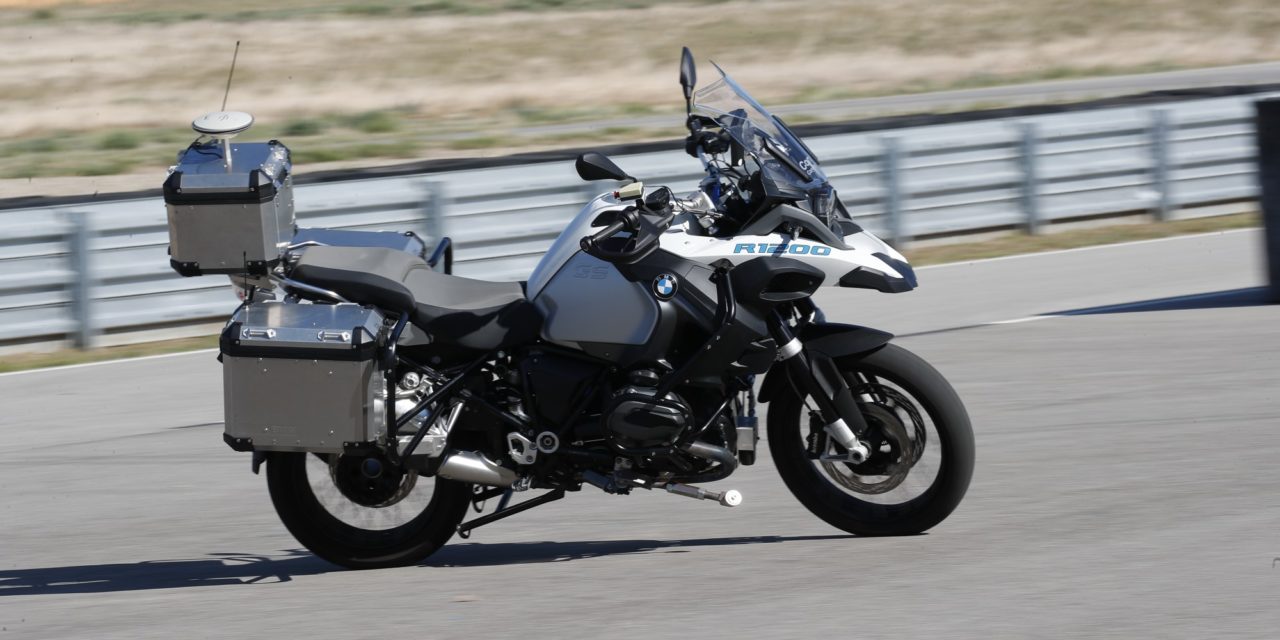 Tecnologia de condução autônoma em moto BMW