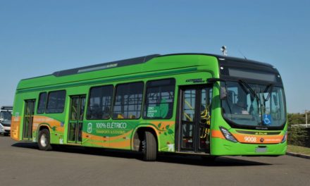 BYD entrega ônibus elétricos em Bauru