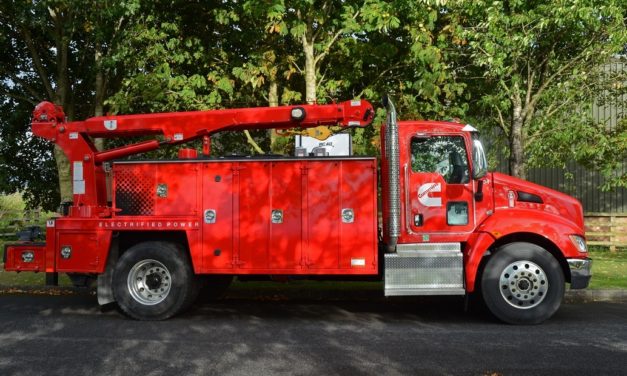 Cummins mostra inédito powertrain híbrido plug-in