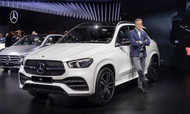 Mercedes-Benz inicia ofensiva elétrica nos EUA