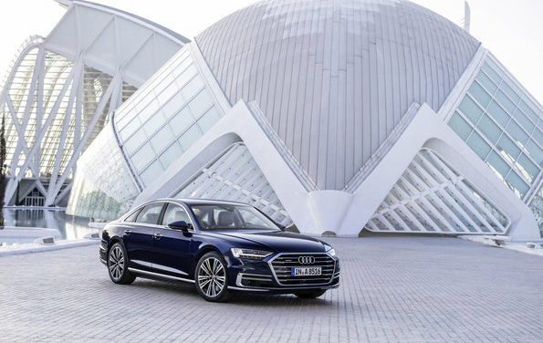 Audi A8 ostenta tecnologia e conforto