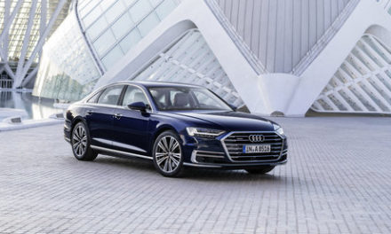 Audi A8 ostenta tecnologia e conforto