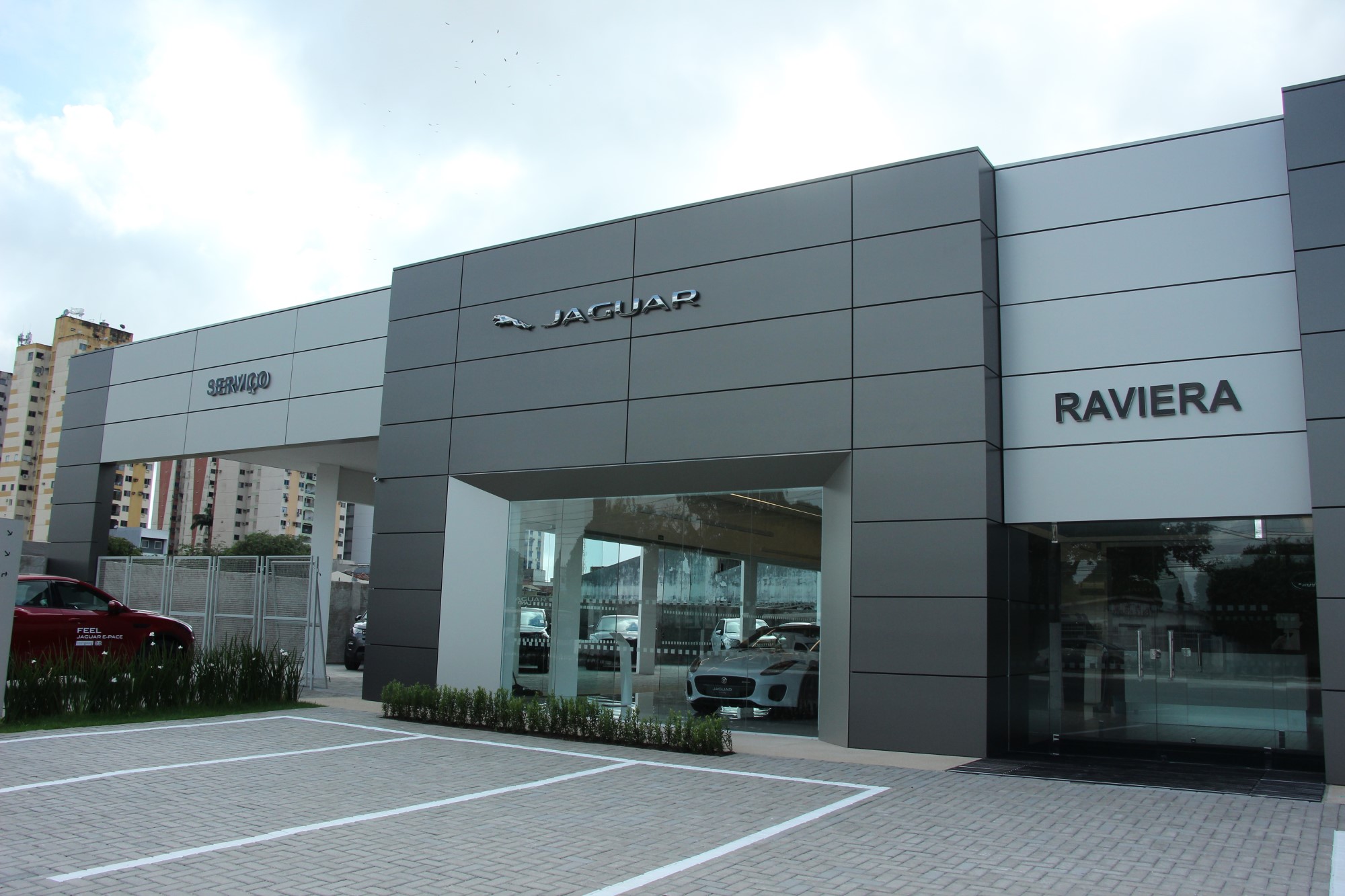 Jaguar Land Rover já tem 40 concessionárias no País