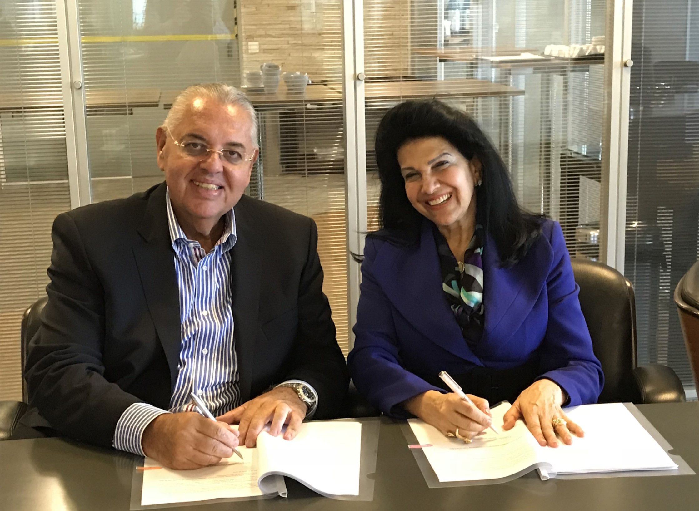 Eletra e VWCO fecham parceria para desenvolver soluções elétricas