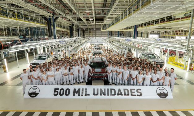 FCA celebra 500 mil unidades produzidas em Pernambuco