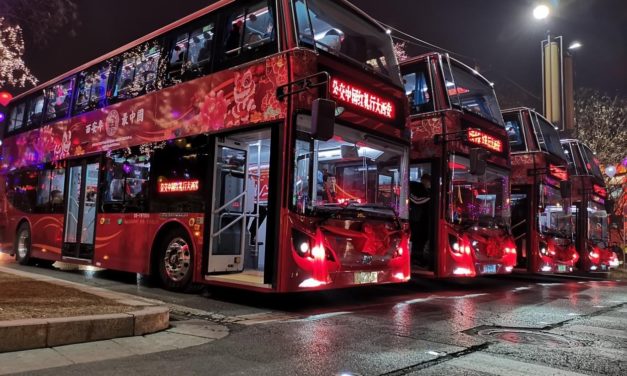 A maior frota elétrica de ônibus de dois andares no mundo
