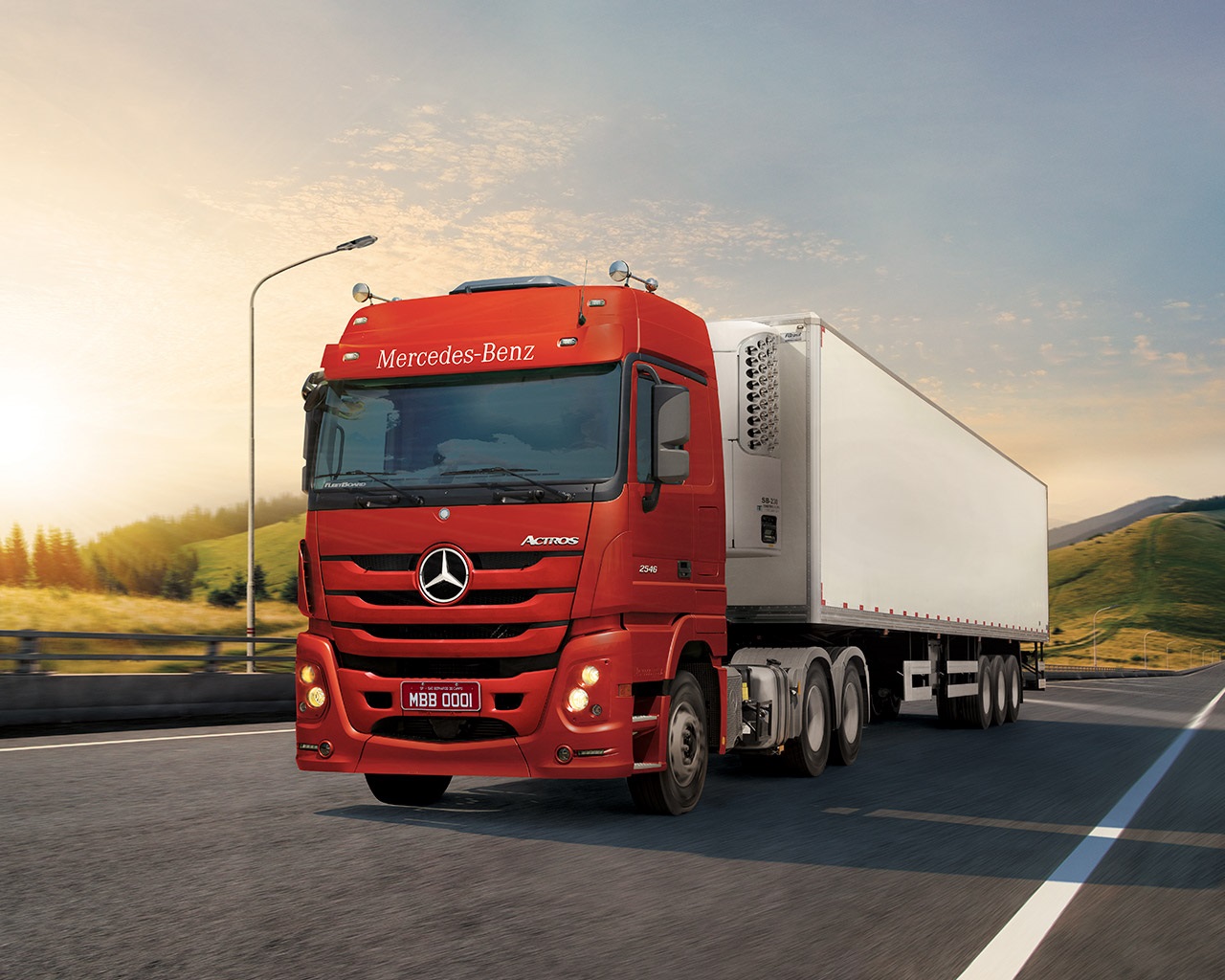 Recall envolve 7,8 mil caminhões Actros