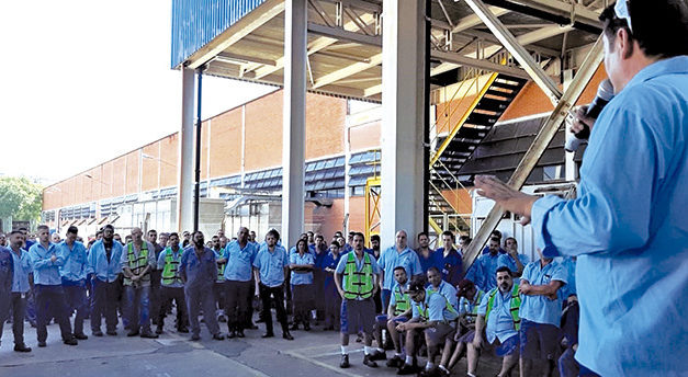 Trabalhadores da Ford reforçam movimento por investimento no ABC