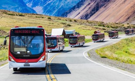 BRT Transantiago compra quinhentos ônibus Mercedes-Benz