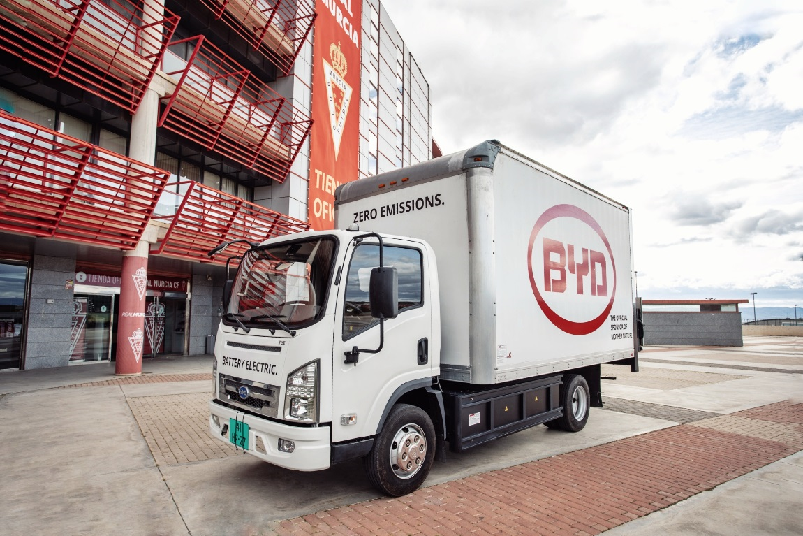 BYD eT6 - caminhão leve elétrico
