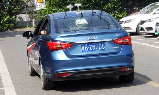 Na China, andando no Chery autônomo