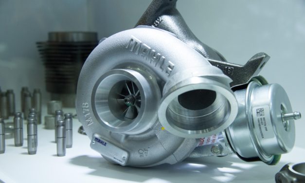 Déficit das autopeças recua 24% em 2019