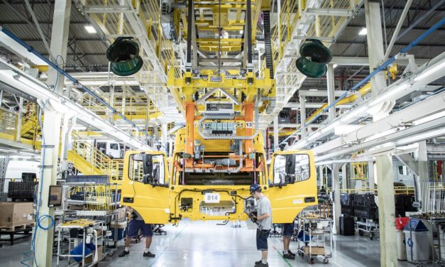 Produção de pesados acumula 35 % de queda no 1º semestre