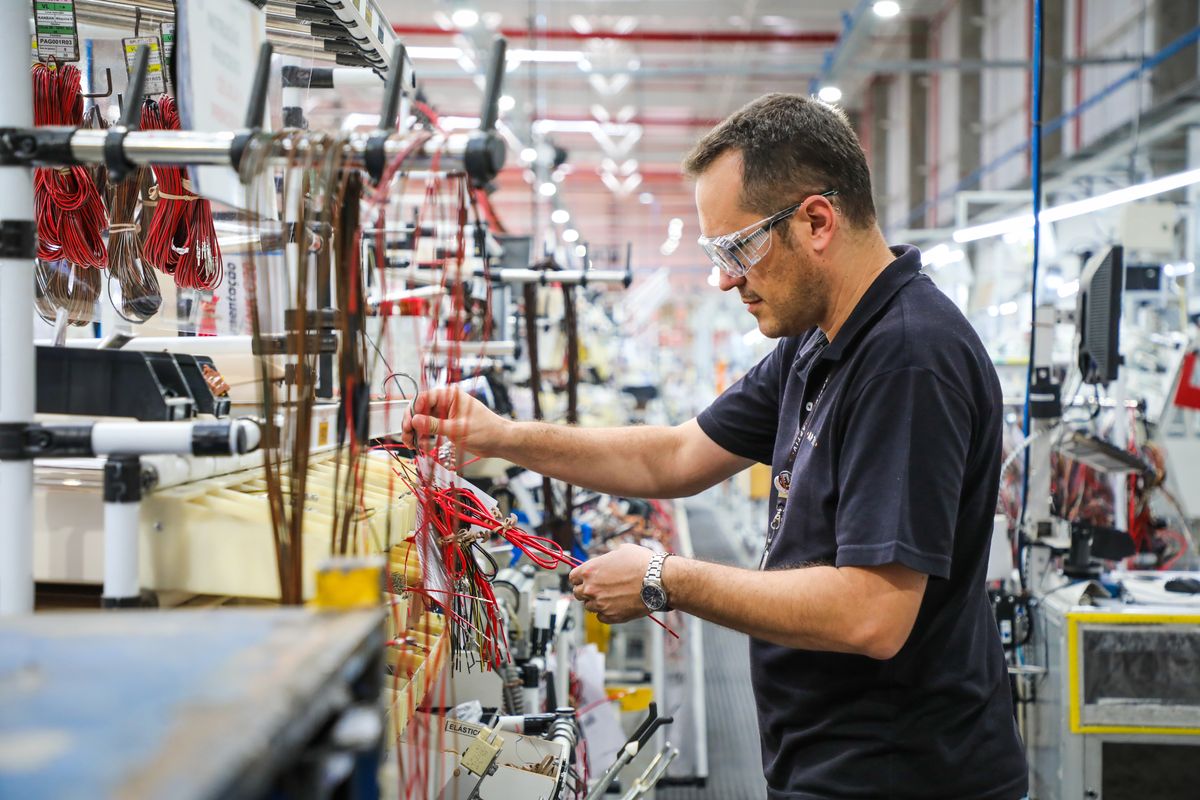 Aptiv - fábrica de chicotes elétrico - Espírito Santo do Pinhal