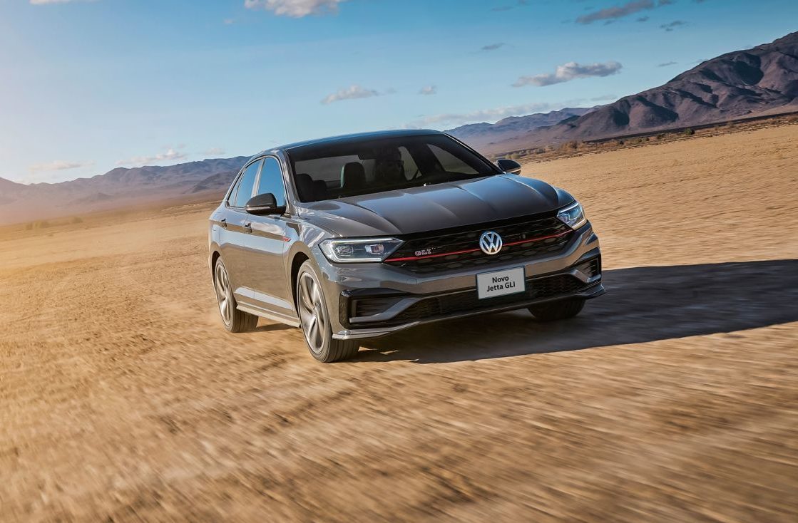 Topo do Jetta, versão GLI reúne desempenho e tecnologia