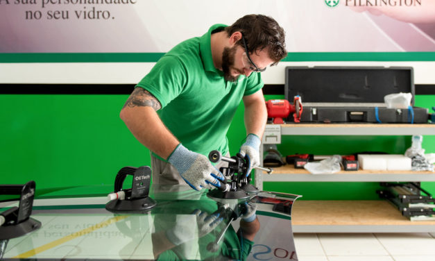 Pilkington investe em rede de serviços para o cliente final