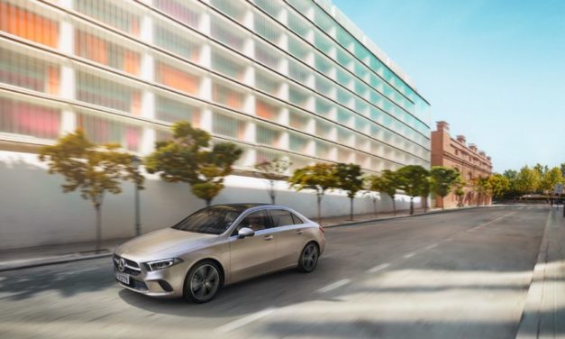 Mercedes-Benz inicia oferta do Classe A Sedan