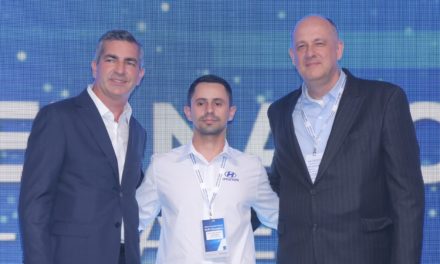 Hyundai elege o melhor profissional da rede no País