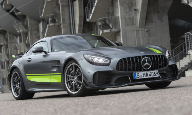 Superesportivo Mercedes AMG GT R custa R$ 1,7 milhão