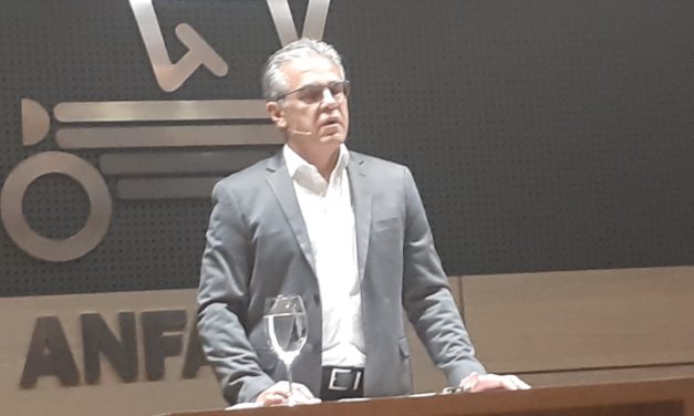 Montadoras ampliam produção e também o estoque em seus pátios