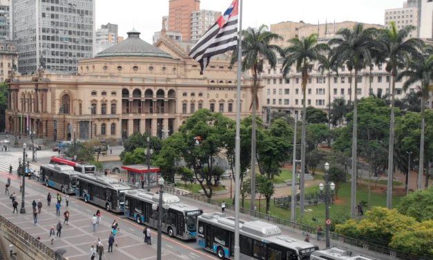 BYD acumula venda de 1.035 ônibus elétricos na América Latina