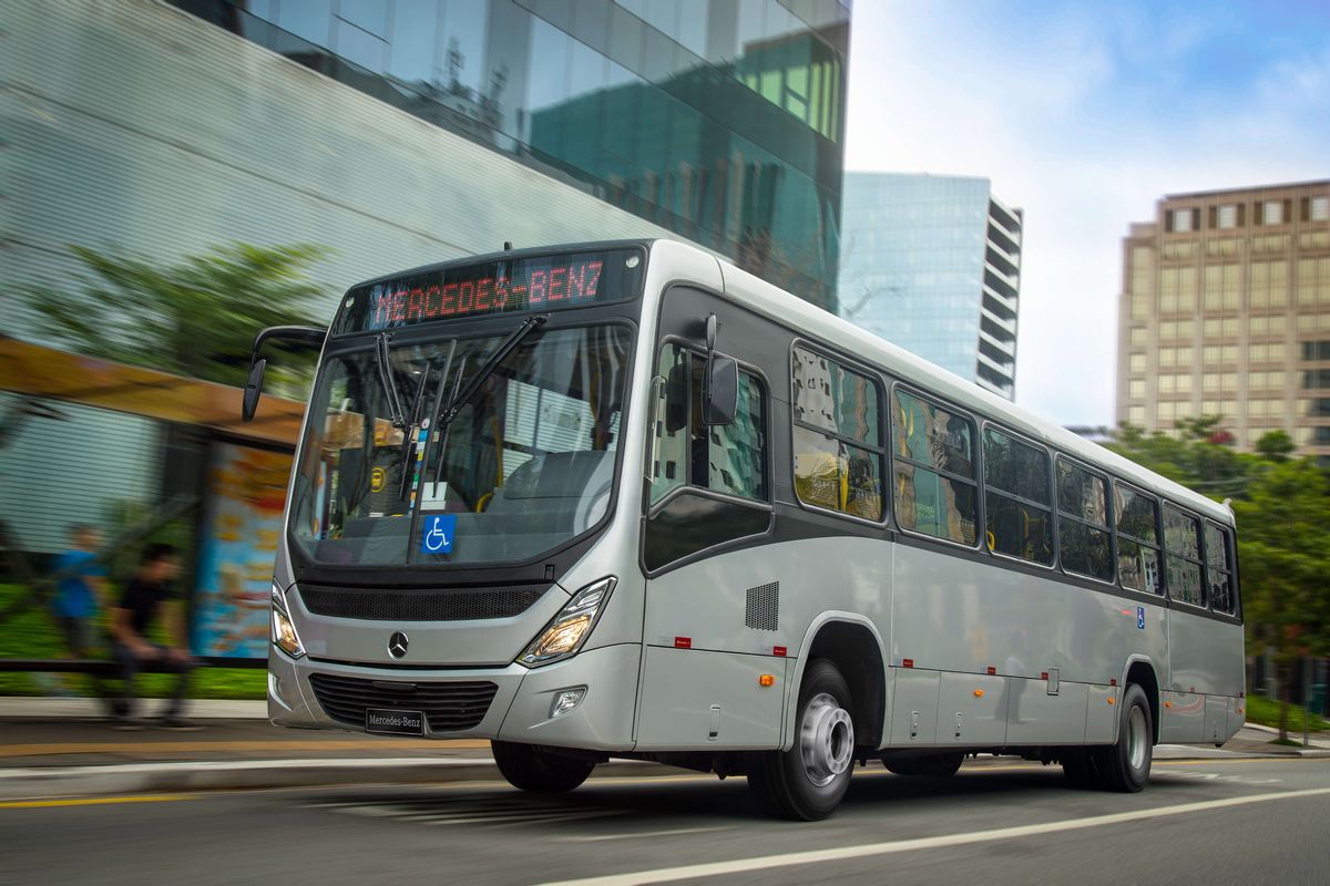 ônibus Mercedes-Benz - Transporte de passageiros - Vendas de Ônibus
