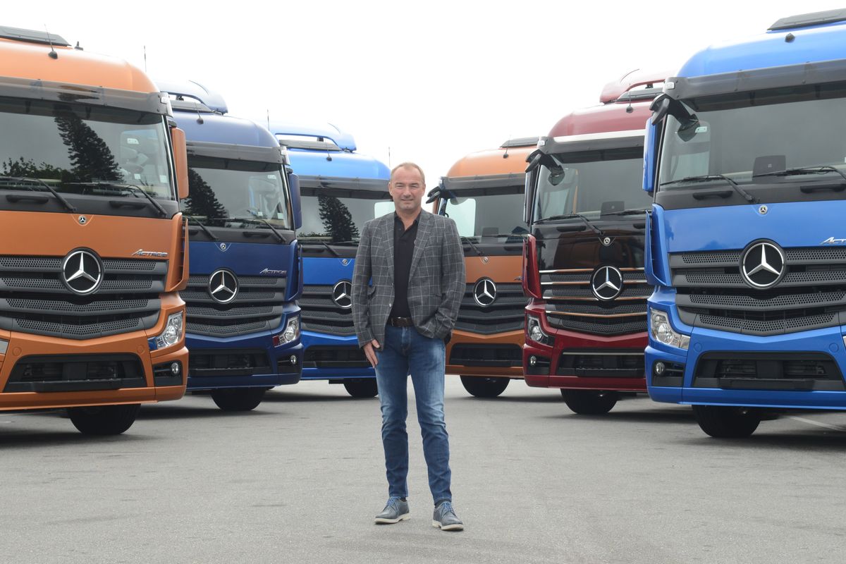 Mercedes-Benz - Philipp Schiemer