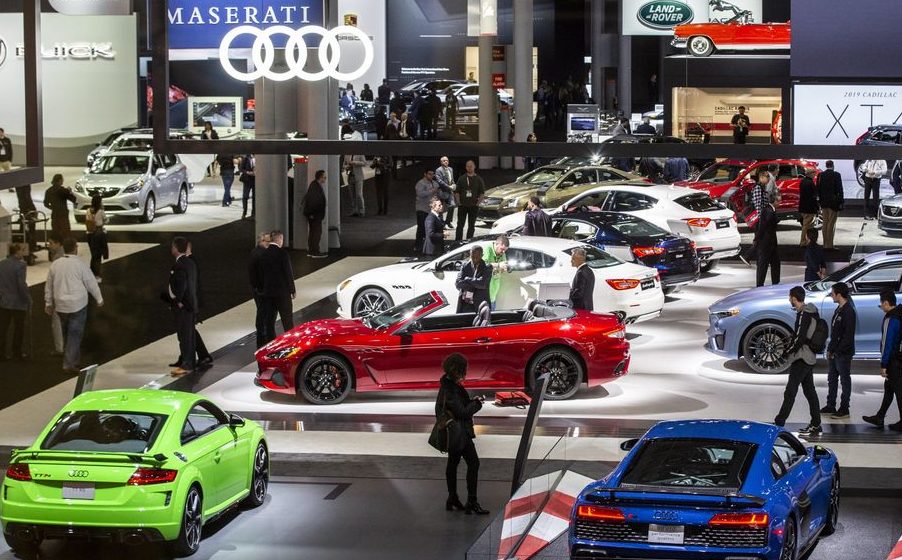 Salão de Nova York é adiado para agosto