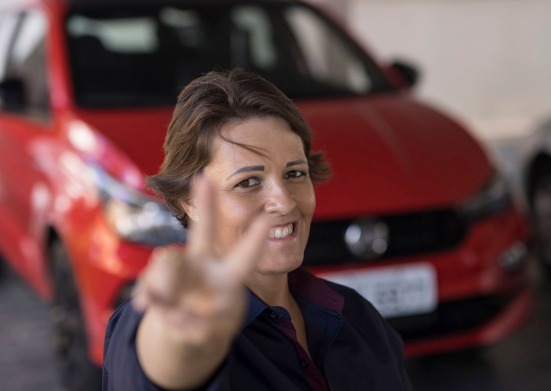 Mulher: FCA alerta sobre preconceito no trânsito.