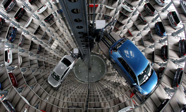 Mercado europeu de automóveis despenca 55% em março