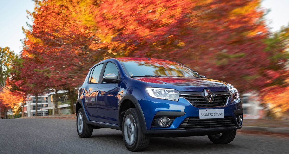 Renault investe “na base” para recuperar colocação histórica