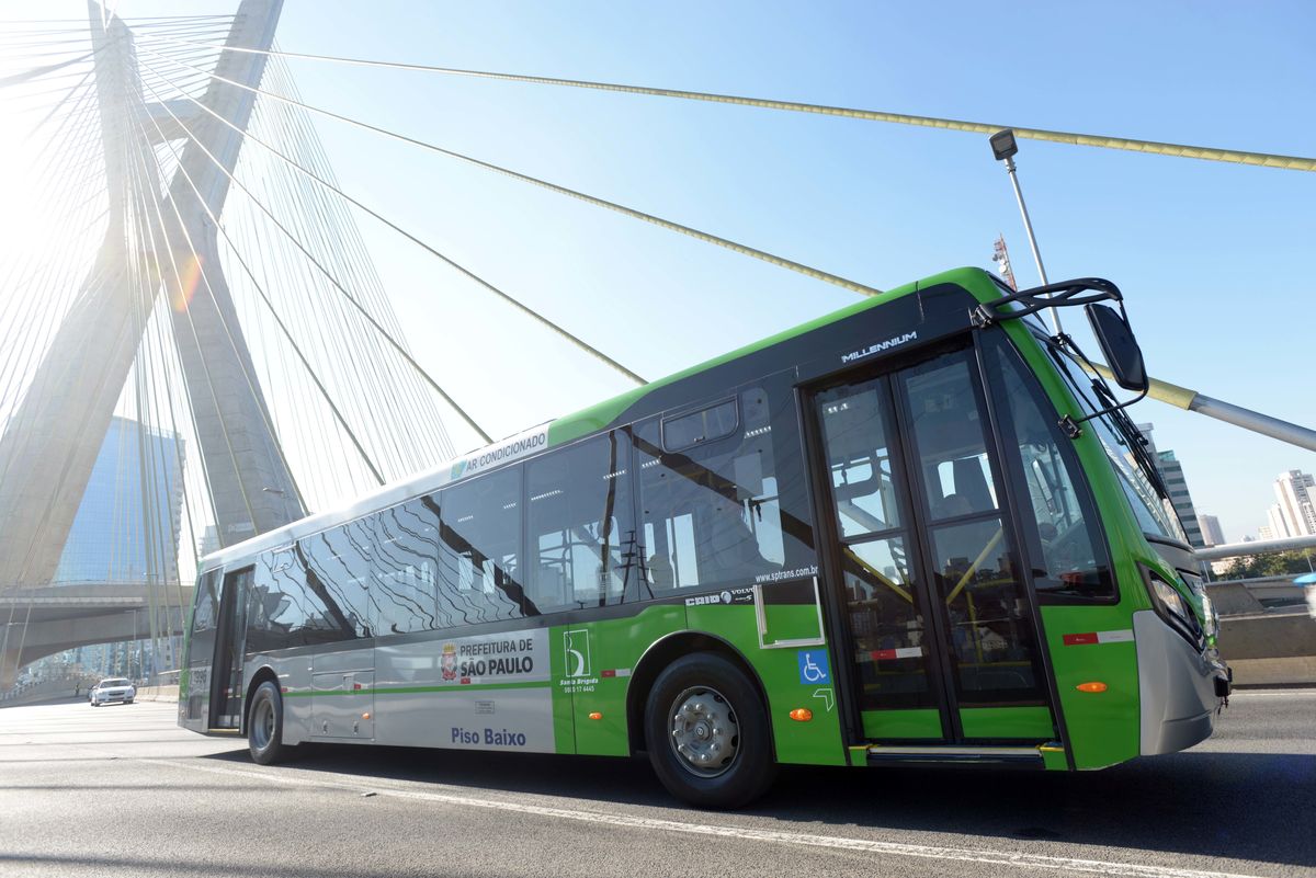 Refrota (FGTS) - Volvo - Autoindustria