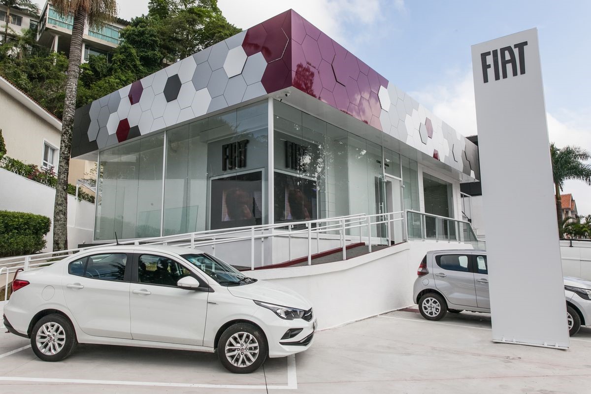 Não é GM, VW ou Fiat. A líder é a Stellantis.