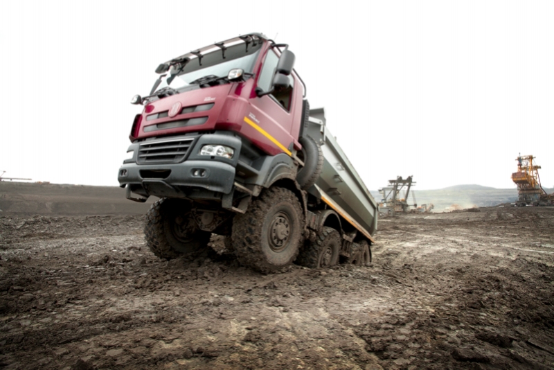 Tatra encaminha intenção de produzir caminhões no Paraná