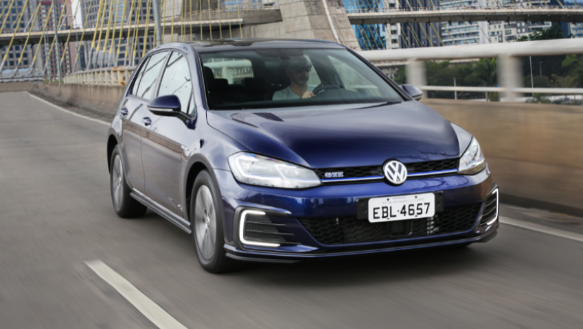 Golf GTE híbrido plug-in para locação